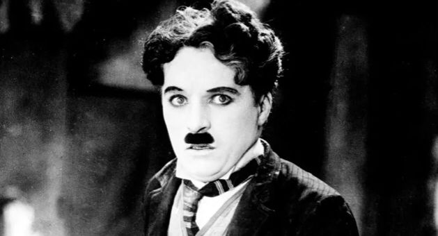 Charlie Chaplin Kimdir (Charlie Chaplin hakkında bilinmeyen bazı gerçekler Nelerdir?)