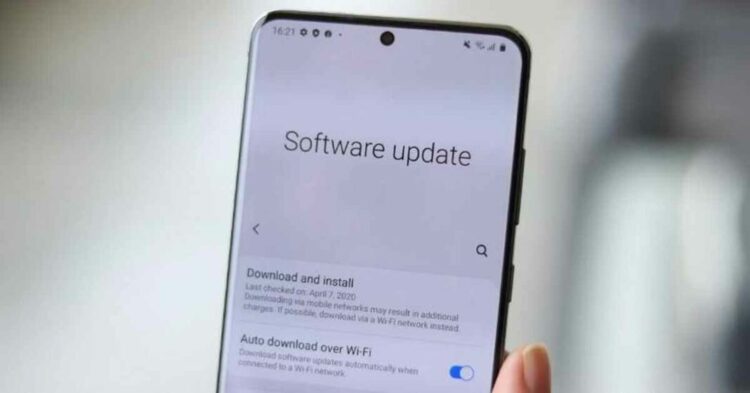 Android 13 (One UI 5.0) güncellemesi geliyor: İşte uyumlu Samsung cihazları