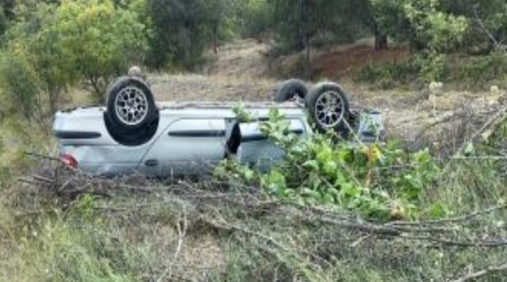 Tosya’da trafik kazası: Takla atan araç tarlaya uçtu! Yaralılar var