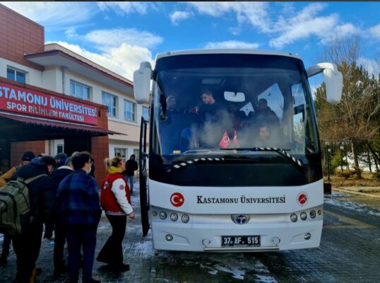 Kastamonu Üniversite Ekibi Deprem Bölgesinde Çalışmalarına Devam Ediyor