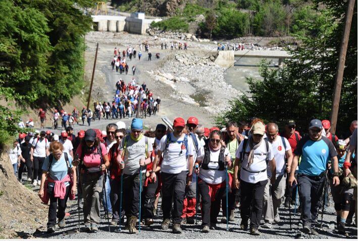 "Atatürk ve İstiklal Yolu Yürüyüşü" Devam Ediyor