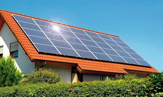 Çatı ve Zemin Üzerindeki Güneş Enerji Sistemleri İle Sürdürülebilir Enerji Üretimi