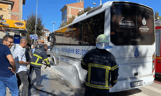 Taşköprü ilçemizde İBB’ye ait otobüsten dumanlar çıktı!