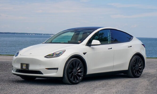 Tesla otomobil sahipleri dikkat! Araçlarını geri çağırıyor!