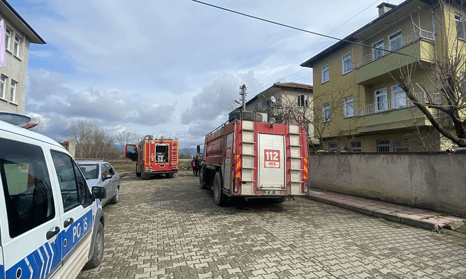 Taşköprü’de bir binada yangın meydana geldi!