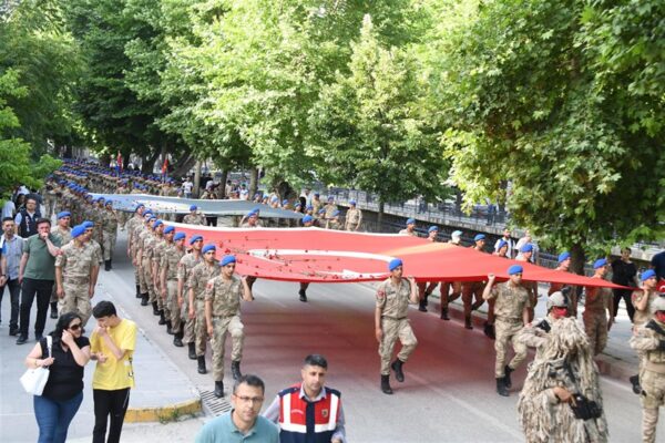 Atatürk ve İstiklal Yolu Yürüyüşü Sona Erdi