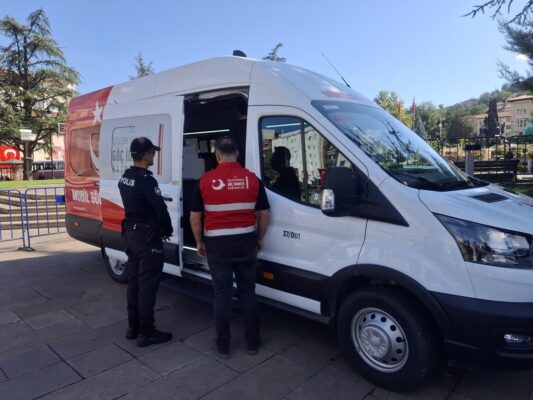 “Mobil Göç Noktası” Aracı Kastamonu’da Hizmet Vermeye Başladı