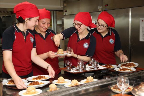 Kastamonulu Genç Şefler Yöresel Lezzetlerle Yarıştı