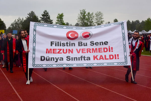 Kastamonu Üniversitesi’nde Mezuniyet Coşkusu: 4 Bin Genç Hayallerine Uğurlandı
