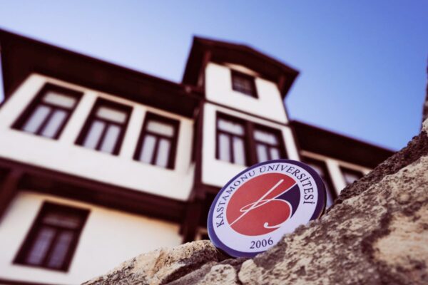 Kastamonu Üniversitesi Geleceğin Kapılarını Aralıyor: Bilimden Girişimciliğe, Doğadan Dünyaya Uzanan Eğitim Yolculuğu