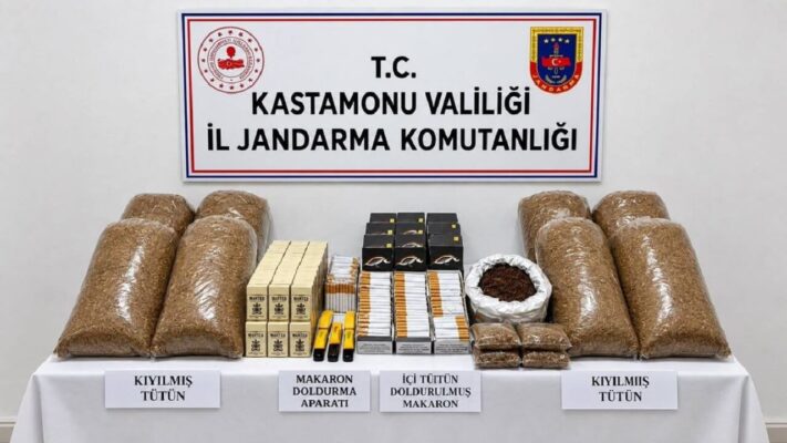 Kastamonu’da Jandarmadan Üç Koldan Darbe: 51 Aranan Yakalandı, Silah ve Kaçak Tütün Ele Geçirildi