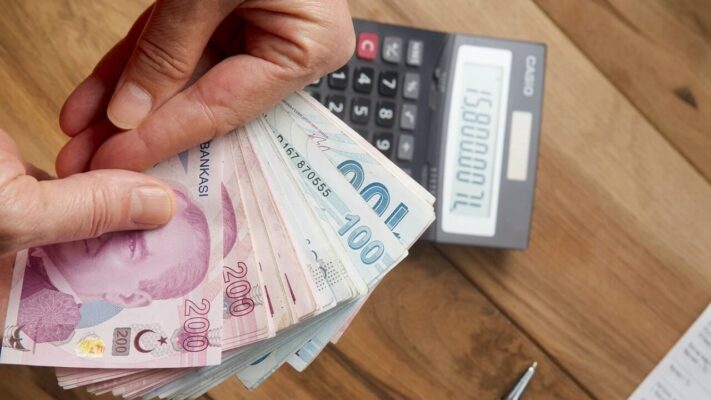 En Düşük Emekli Maaşı Asgari Ücrete Eşitlenecek mi? İşte Meclise Sunulan Yeni Teklif